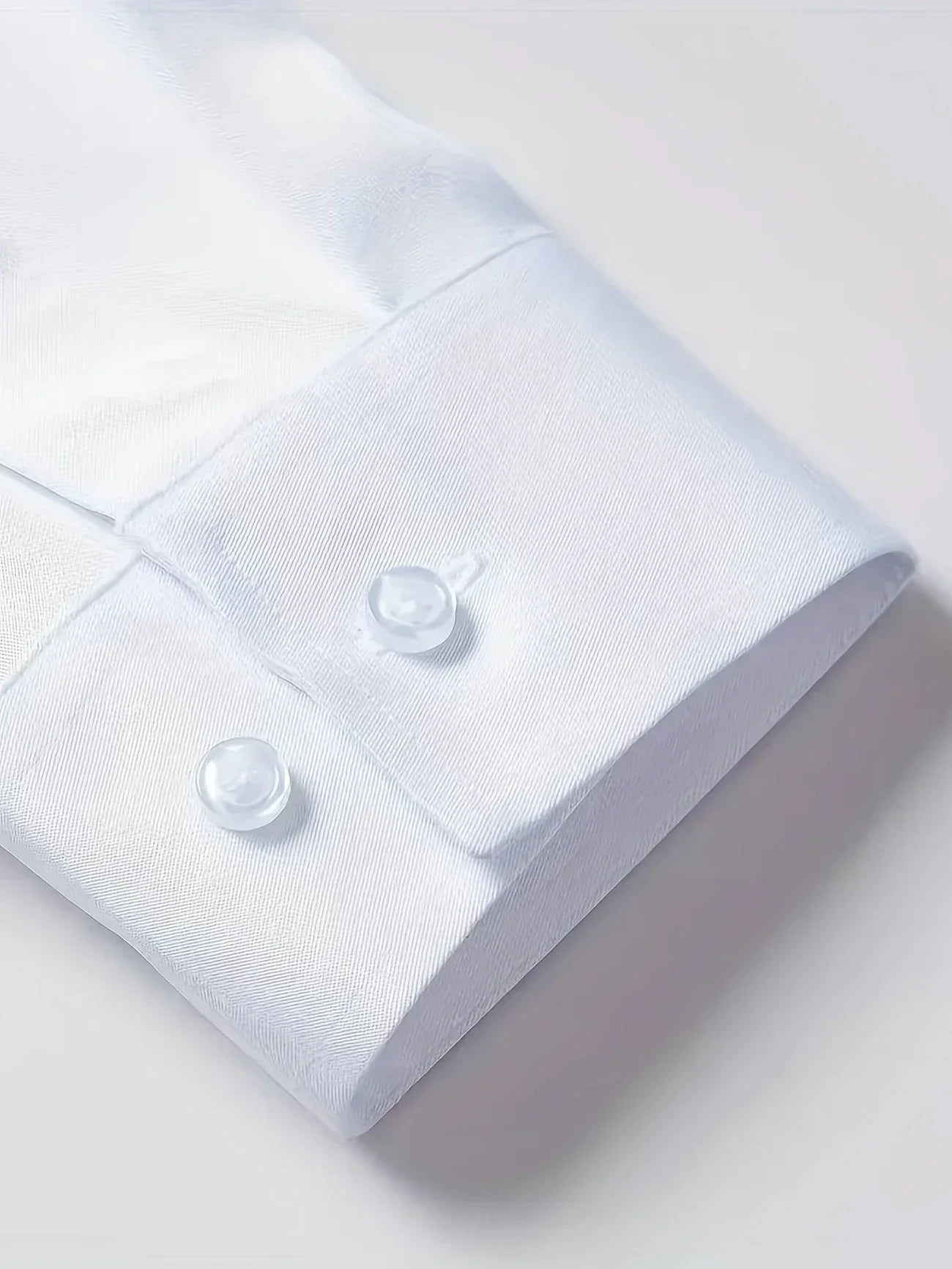 Elegante camicia a maniche lunghe con bottoni