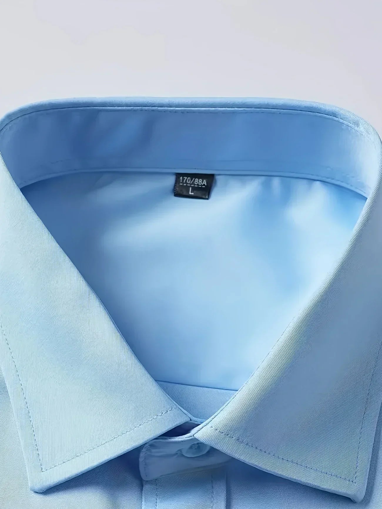 Elegante camicia a maniche lunghe con bottoni