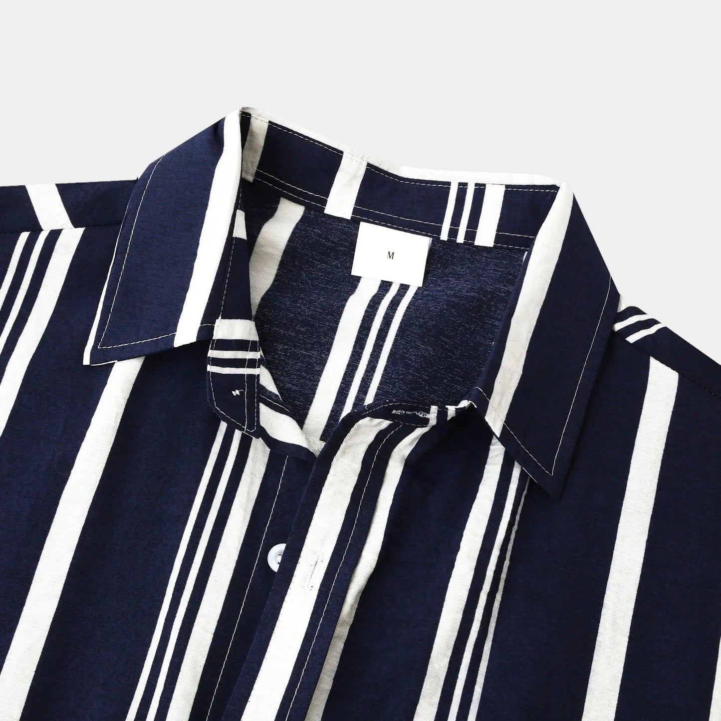 camicia a righe speciale.