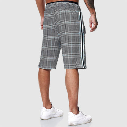 Pantaloni corti a quadri Alpha.