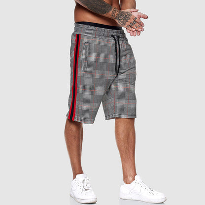 Pantaloni corti a quadri Alpha.