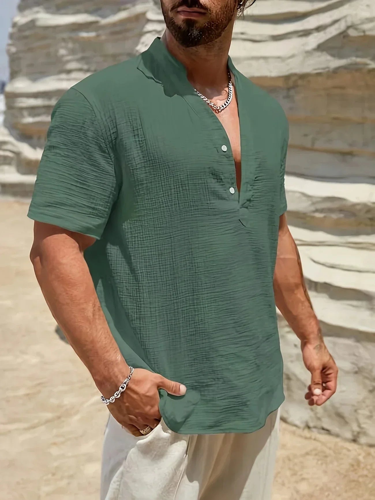 Camicia estiva elegante con collo alto