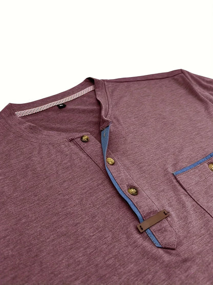 T-shirt elegante con colletto rotondo e tasca